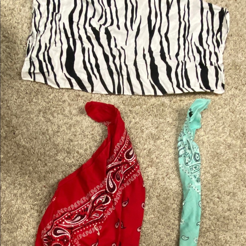 3 bandanas
